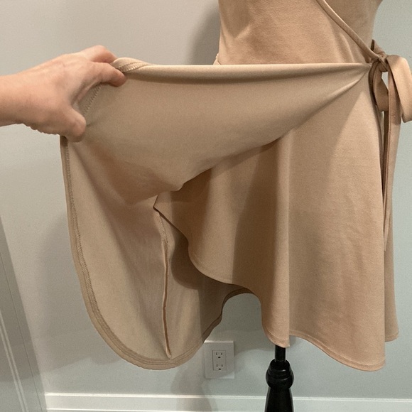 REVAMPED Short Sleeve Mini Wrap Dress Medium - Picture 4 of 10